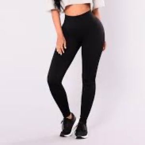 Fashion Nova Seamless Compression Leggings